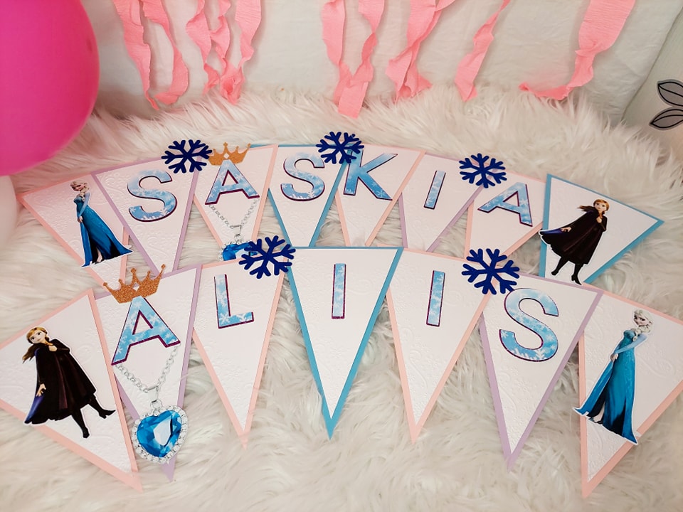 Lipukett Frozen teemaga