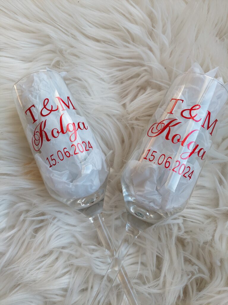 Nimeline pokaal pruutpaarile, pulmapäevaks.