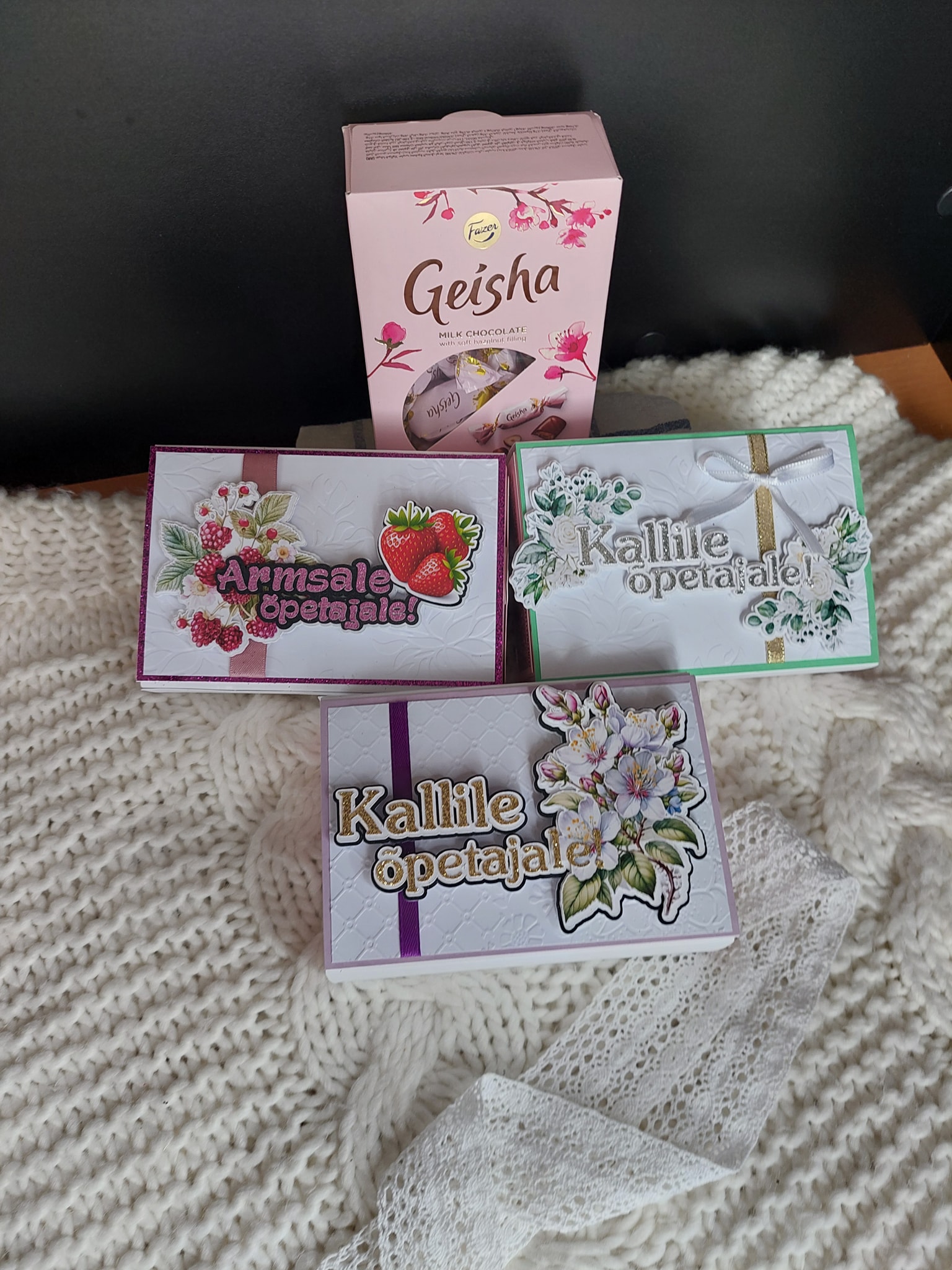 Geisha kommikarp õpetajate päev.