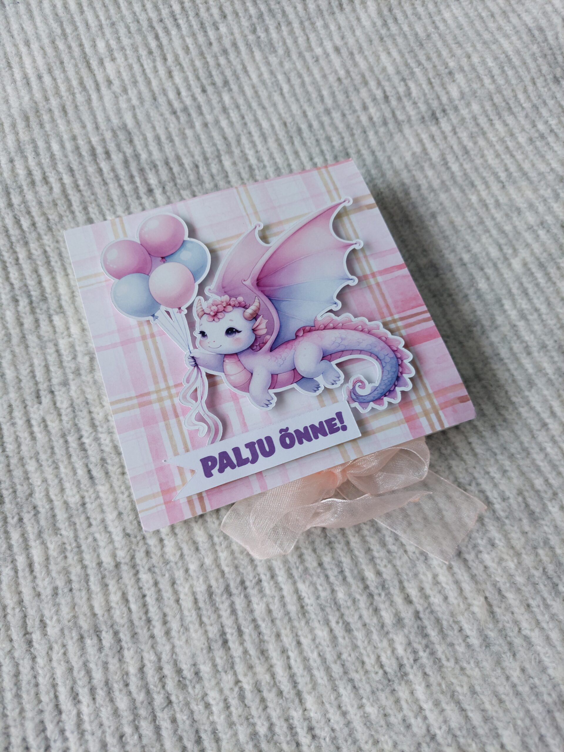 Käsitöökaart kinder šokolaadiga "Draakonibeebi" - Image 2